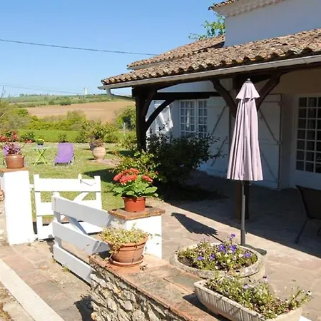 Maison Charmante A Avec Terrasse Et Jardin, Animaux Acceptes *
